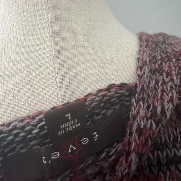 Y2K Cape Knit Sweater - Picture 6 of 6